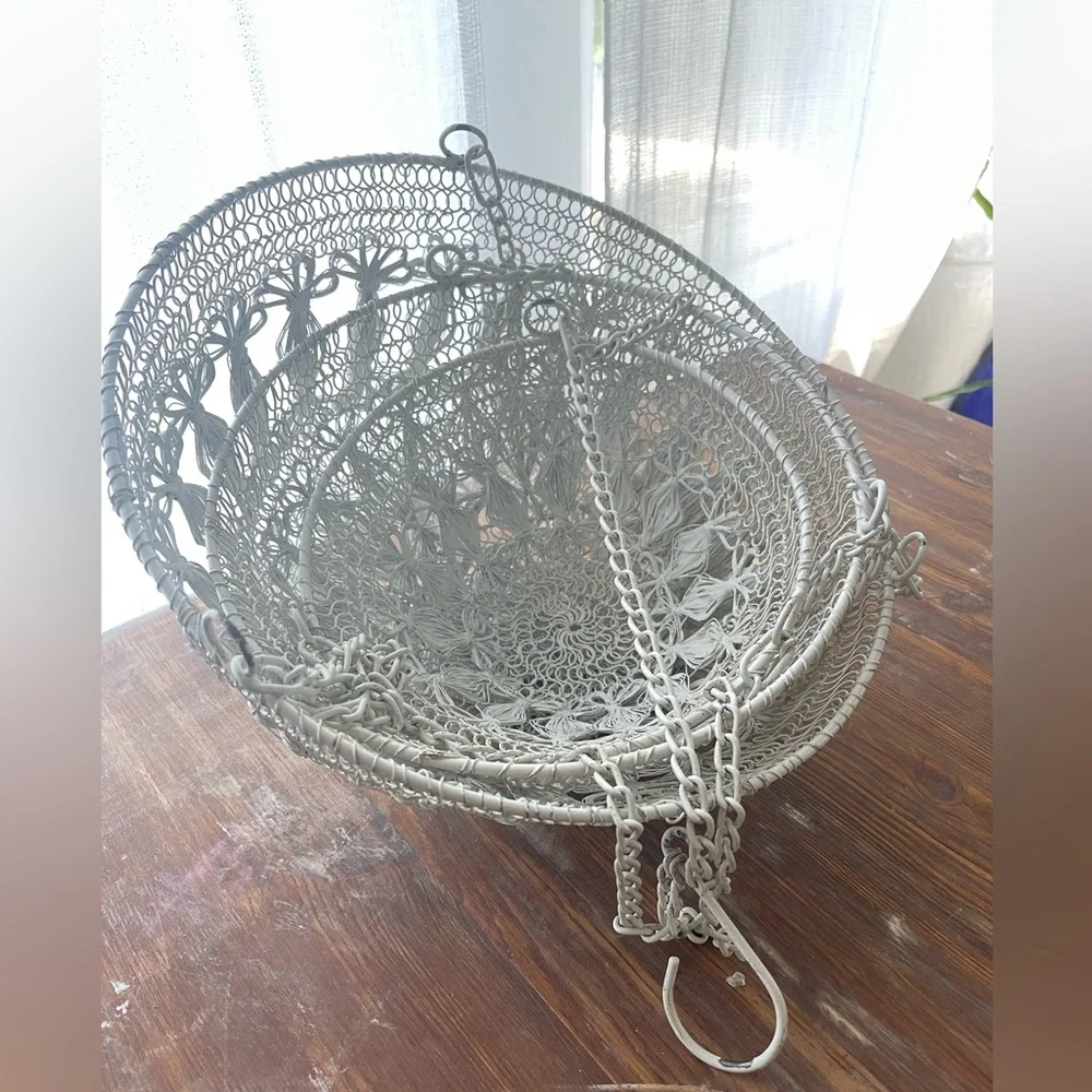 Woven Wire Tripple Hanging Basket Rattan Look